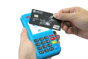 拉卡拉POS机刷卡怎样才能提高额度